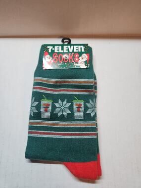 NEW 7-ELEVEN LIMITED HOLIDAY EDITION CHRISTMAS SOCKS 1 PAIR . Universal Fit